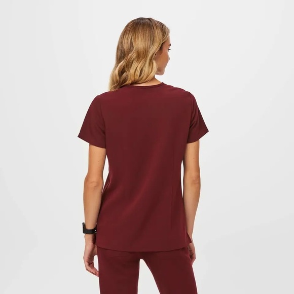 BNWT FIGS Burgundy Scrub Set size small - Picture 4 of 10